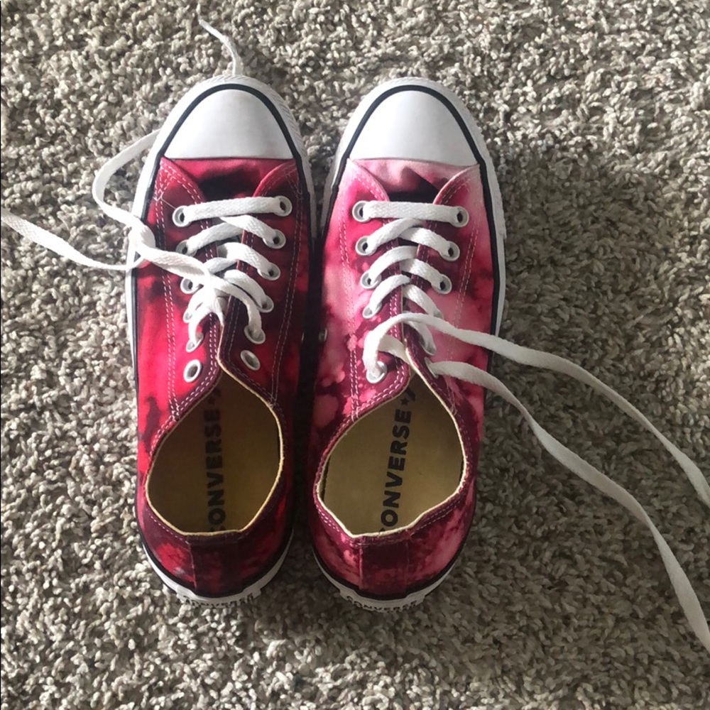 Custom pink converse